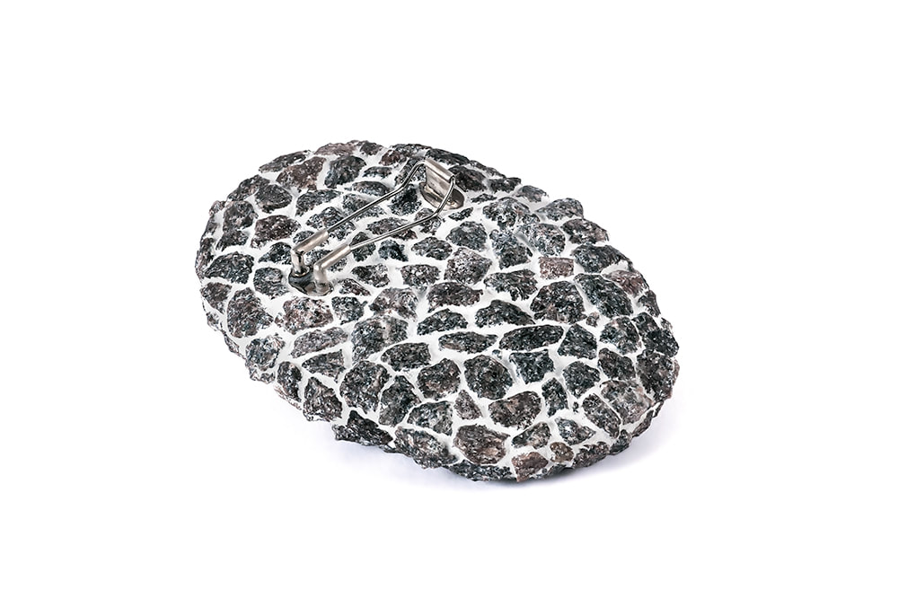 Granite brooch by Hanna Ryynänen